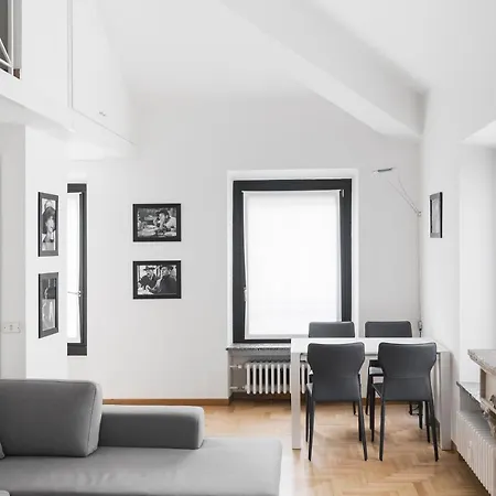 Living Brera, A Unique Experience - Vicolo Fiori Apartment Milan