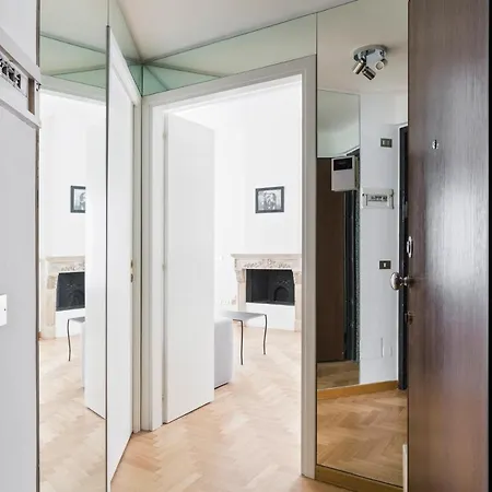 Living Brera, A Unique Experience - Vicolo Fiori * Milan