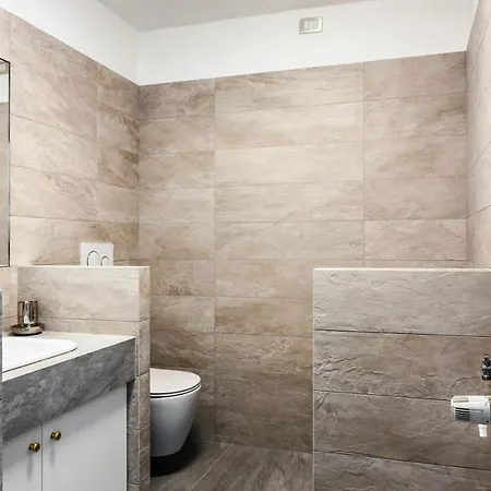 Living Brera, A Unique Experience - Vicolo Fiori Milan