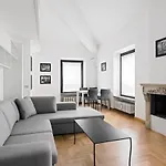 Apartment Hostmate - - Vicolo Fiori - Brera Mailand