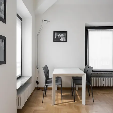 Hostmate - - Vicolo Fiori - Brera Apartament Mediolan